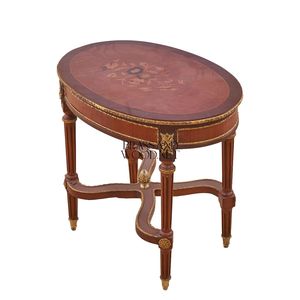 Mesa Auxiliar Redonda de Lujo de Caoba con Incrustaciones Florales y Detalles Ornamentales de Latón Dorado para Decoración Clásica de Sala de Estar - Product Image 2