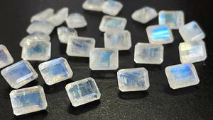 พลอยหลวมสีรุ้งมูนสโตนรูปแปดเหลี่ยม5x7มม. สีฟ้าสดใส - Product Image 5