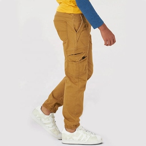 กางเกงคาร์โก้เอวสูงสไตล์สตรีทของผู้ชายฟอกสีดำมีหลายกระเป๋าดีไซน์ตามสั่งติดป้ายได้ตามต้องการ - Product Image 2