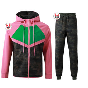 Chándal Bordado con Letras Griegas para Mujer de la Hermandad Alpha Kapa |   Conjunto Deportivo Personalizado de Poliéster y Algodón con Bordado de Hermandad para Mujer - Product Image 1