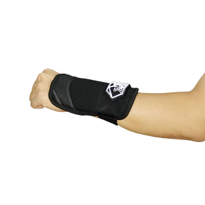 การออกแบบสําหรับการ์ดข้อมือของนักตีกระทบ - Product Image 1