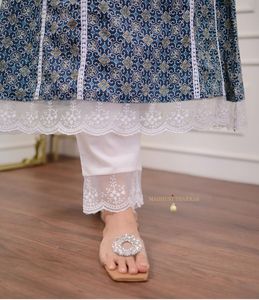 Traje de algodón de línea A paquistaní de calidad estándar con pantalón Kurti de diseño atractivo con Dupatta PARA VENTA DE EXPORTACIÓN - Product Image 3