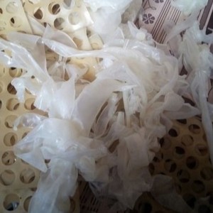 เศษยางซิลิโคนรีไซเคิลคุณภาพสูง ทนทาน ยืดหยุ่น เกรดสำหรับงานขึ้นรูปในอุตสาหกรรมยานยนต์และงานไฟฟ้า ผลิตในสหรัฐอเมริกา คละสี สำหรับการค้าส่งและการส่งออก - Product Image 5