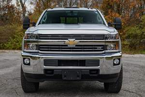 CHEVROLET SILVERADO 2500HD LTZ 4X4 2015 D'OCCASION CÔTÉ GAUCHE/CÔTÉ DROIT - Product Image 2