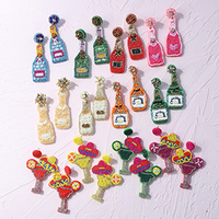 Boucles d'oreilles pendantes artisanales personnalisées à motif floral fantaisie, perles plaquées or, romantiques, ethniques, en perles de rocaille, cadeau de mariage pour femme