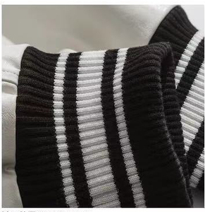 เสื้อแจ็กเก็ตเบสบอลสำหรับผู้ชายผ้าขนแกะปักลายแขนเสื้อหนัง - Product Image 6