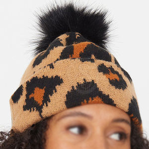 Reasonable Price New Fashion Winter <b>Beanie</b> Hat 100% Wool Digital Printed <b>with</b> <b>Pom</b> <b>Pom</b> Trendy Design for Best Sale - Product Image 6