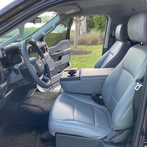 F O R D   F-150  XL 4x4  2024, faible kilométrage, boîte de vitesses automatique, direction souple, essence/électrique, état neuf - Product Image 4