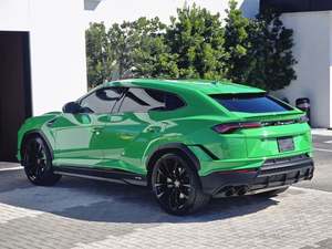 Urus S 2024 con Bajo Kilometraje, Tracción en las Cuatro Ruedas, Automático, Asientos de Cuero, Bluetooth, Ruedas Premium, Sistema de Navegación, Arranque Remoto - Product Image 2