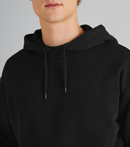 Vente en gros de sweats à capuche pour hommes en molleton 100% coton, style moderne, couleur unie noire, coupe classique, manches longues, poignets cousus, design personnalisé - Product Image 4