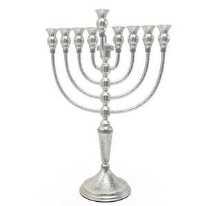 Chandelier de table Menorah de Moradabad pour la décoration intérieure, Noël, Pâques et la Saint-Valentin, décoration d'hôtel et de fête - Product Image 2