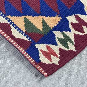 พรมคิลิมวินเทจขนาด 2.7x9.3 ฟุต พรมตุรกี พรมขนสัตว์สีแดงลายปะติด - Product Image 4