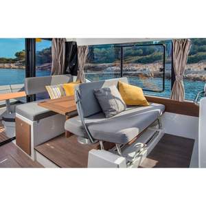 Jeanneau Merry Fisher 1095 Fly S2 - Entièrement équipé, yacht à essence de 34 pieds 3 pouces avec fonctionnalités réglables et ensemble salle à manger - Product Image 5