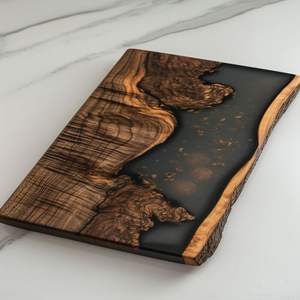 Tabla de cortar de resina hecha a mano con forma de cuerpo de madera maciza con patrón inspirado en el océano, reutilizable duradera para uso en restaurante de Hotel en casa - Product Image 2