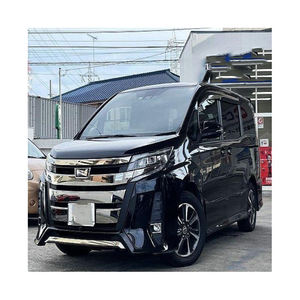 SUV Deportivo de Gasolina Automático Turbo 4L Usado en Buenas Condiciones, Interior Oscuro con Asientos de Cuero, R18, en Venta - Product Image 5