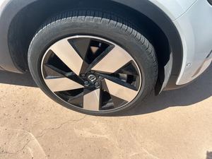 Super offre ! Volvo C40 Recharge Pure Electric P8 E A W D d'occasion 2022 - Product Image 5