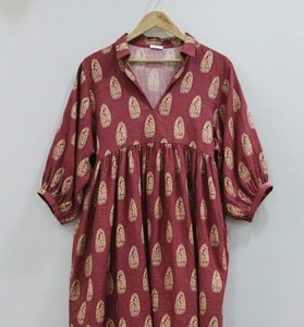 Robe midi rose à imprimé floral fait main |   Robe en coton respirant formelle |   Robes simples à taille naturelle pour femmes - Product Image 2