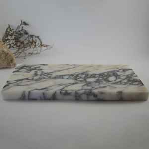 Bandeja de mármol para viola Calacatta de lujo, bandeja rectangular hecha a mano para servir, plato de Perfume de mármol personalizado, plato de piedra decorativo - Product Image 2