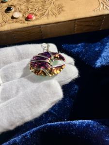 Venta al por mayor hecho a mano pulido Aura Moon Crescent Moon colgantes Natural Healing Crystal Charms Reiki Feng Shui mascota Pilar - Product Image 5