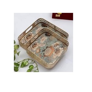 Bandejas de Servicio Metálicas Hechas a Mano de Diseño Moderno y Calidad Premium con Asas Elegantes y Bordes Suaves - Product Image 6