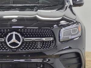 ใช้อย่างประณีต2023 M-ercedes-B-ENZ glb-Class glb 250 4MATIC 4dr SUV AWD - Product Image 3