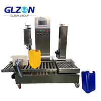 Machine automatique de bouchage et de remplissage de jerrycans |   Production de produits chimiques, d'huiles et de détergents, bouchonnage sécurisé pour les contenants de 5 L à 25 L