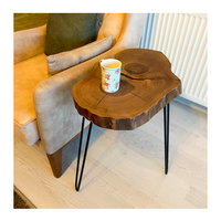 Table centrale de salon de style unique en bois massif avec pieds en métal Table à thé irrégulière Tables basses d'appoint disponibles à bas prix