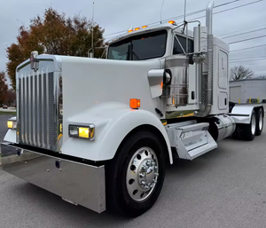 Camión Semirremolque Kenworth W900 Sleeper 2023 de la Mejor Calidad, Camión Sleeper de Techo Plano en Venta - Product Image 2