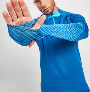 ชุดวอร์มผ้ากำมะหยี่สำหรับผู้ชายชุดกีฬาผ้ากำมะหยี่กำมะหยี่สีฟ้าสำหรับบุรุษผลิตจากผ้ากำมะหยี่สั่งพิมพ์โลโก้ได้ตามต้องการ - Product Image 6