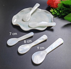 ของชำร่วยงานแต่งงานสุดหรู ช้อนมุก  รับสลักชื่อได้ - Product Image 2