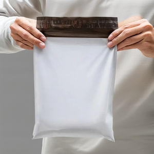 Bolsa de mensajería tamaño 32*45cm blanco de alta calidad autosellado bolsas de correo blanco reciclado LDPE 100% bolsa de mensajería fábrica Tailandesa - Product Image 5