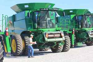 Cosechadora John Deere S680 de Calidad Premium Usada en Agricultura, Máquina de Cosecha de Granos y Yuca de Alta Productividad en Venta - Product Image 3