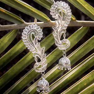 Bijoux faits à la main de haute qualité, best-seller, de qualité supérieure, rythme Odissi, brillance scintillante, élégants accessoires de mode indiens - Product Image 1