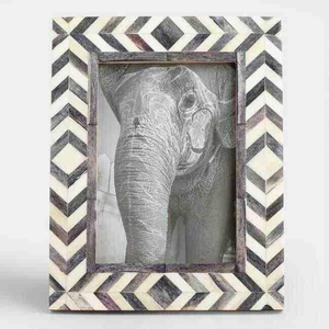 Cadre photo en incrustation d'os et cadre photo en nacre également disponible - Product Image 1