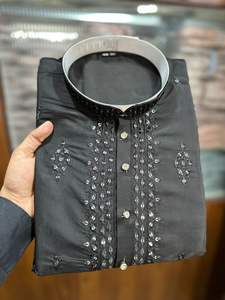 Vêtements ethniques pour mariage, fiançailles et occasions festives Robe indienne de mariage et de festival pour hommes Ensemble classique Kurta pour hommes - Product Image 6