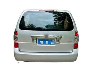 Camioneta Usada 2024, 4.1-6L Gasolina, 167 HP, Automática, L4, Volante a la Izquierda, Edición Confort, Asientos de Cuero, Techo Corredizo - Product Image 2