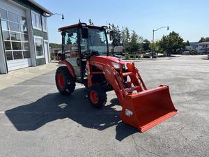 Tractor Agrícola LA324 de 25 HP 4WD con Ruedas Rojas y Cucharón Cargador Frontal, Transmisión por Engranajes - Product Image 6