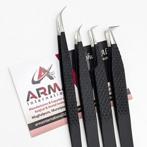 Pince à épiler d'extension de cils enduite noire de vente chaude pince à épiler d'isolation de cils à forte adhérence testée à la main avec logo - Product Image 4