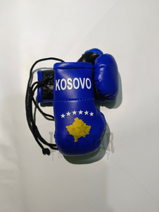 Vente en gros de mini gants de boxe personnalisés avec porte-clés en cuir PU pour voiture OEM USA drapeau du Kosovo - Product Image 5