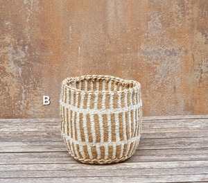 Cesta de Macramé de Diseño Artesanal, Solución de Almacenamiento Versátil para Decoración del Hogar, Dormitorio, Sala de Estar y Mesa, Procedente de la India - Product Image 5