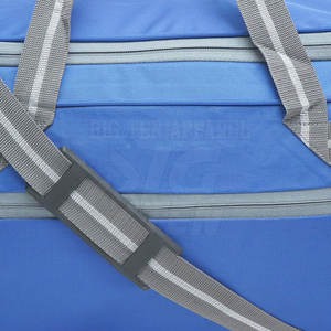 Sac de voyage léger conçu pour un transport confortable, un emballage flexible et un transport facile pour les voyages, la salle de sport et les sports - Product Image 5