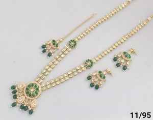 Diseño floral impresionante hecho a mano Zirconia cúbica moda indio largo joyería collar con pendiente y Mangtika conjunto para mujer - Product Image 5