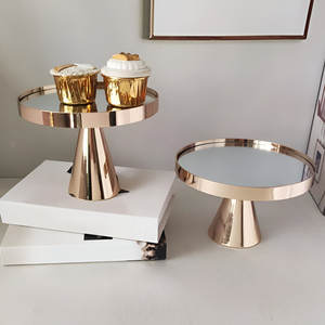 Venta al por mayor de lujo de metal soportes para pasteles galletas y frutas Bandejas para servir postres cupcakes elegantes soluciones para servir de alta calidad - Product Image 2
