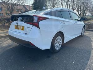 HÍBRIDO LHD/RHD 2019 T O Y O T A PRIUS USADO - Product Image 3