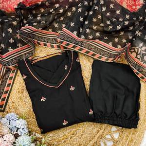 La mejor calidad, fácil de usar, bordado de algodón Sexy indio, Kurti Embrodairy, conjuntos de Kurta para mujer, ropa de fiesta al por mayor de Surat India - Product Image 6