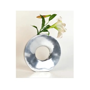 Vase à fleurs en aluminium bien vendu pour la maison et la décoration de mariage pour le salon Vase à fleurs de table en métal moderne - Product Image 6