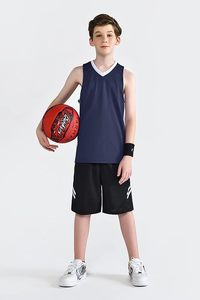 Uniformes atléticos personalizados para niños, Conjunto de camiseta y pantalones cortos de baloncesto Reversible para práctica deportiva de equipo, pieza única de doble cara - Product Image 2