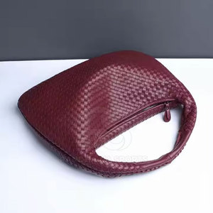 Sac à main de luxe pour femme, design moderne et élégant, construction durable, idéal pour les fêtes, le bureau, les voyages et la mode quotidienne - Product Image 5
