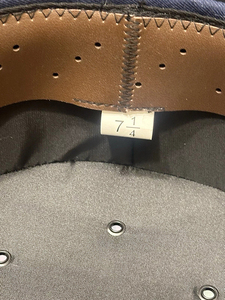 Sombrero Kepi clásico vintage hecho a medida con logotipo de metal bordado, gorras de béisbol clásicas ajustables suaves y cómodas - Product Image 6