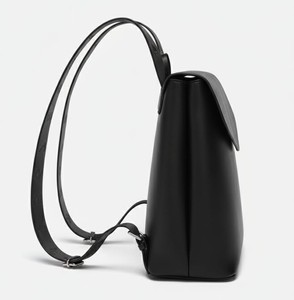 Sac à dos de voyage minimaliste pour femme en cuir véritable noir à motif bonbon avec fermeture éclair résistant à l'eau 20-36L Sac à dos structuré - Product Image 2